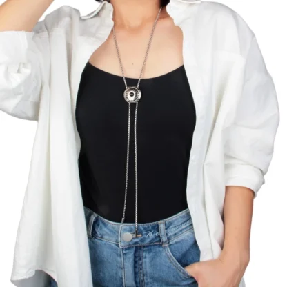 Box Chain Bolo Tie with Floral Design - Image 3