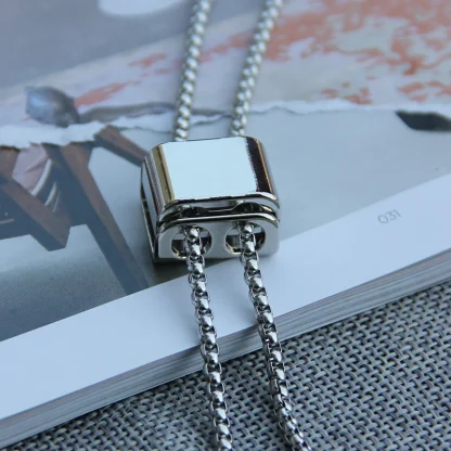 Modern Square Bolo Tie with Box Chain