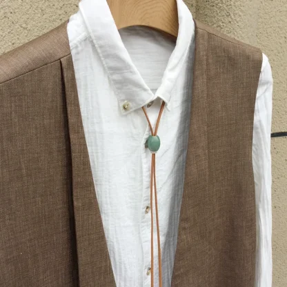 Small Retro Bolo Tie with Simplicity Design - Image 3