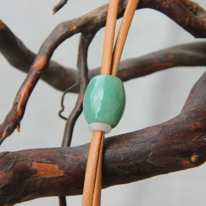 Small Retro Bolo Tie with Simplicity Design - Image 5