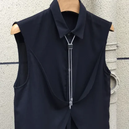 Minimalist Square Bolo Tie with Box Chain - Image 3